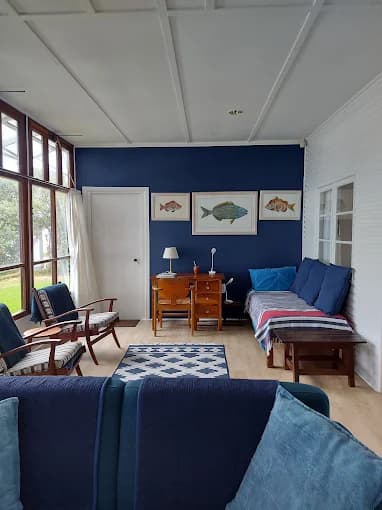 Lounge with comfortable seating, Gulls' Way